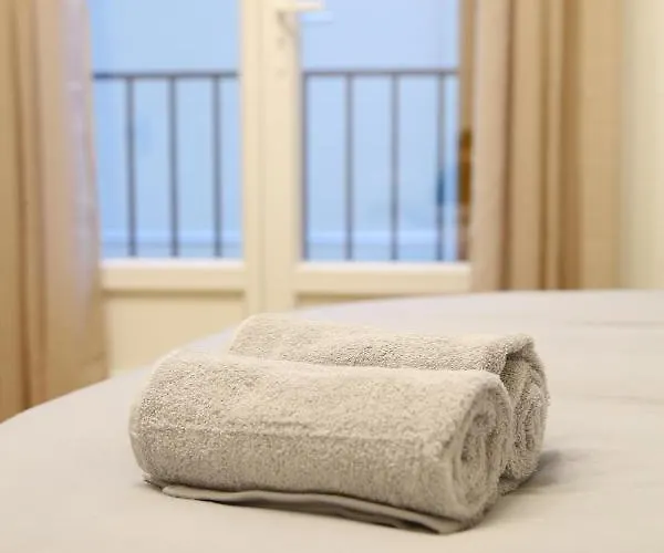 Appartement Paris: Agreable D'un Grand Artiste *